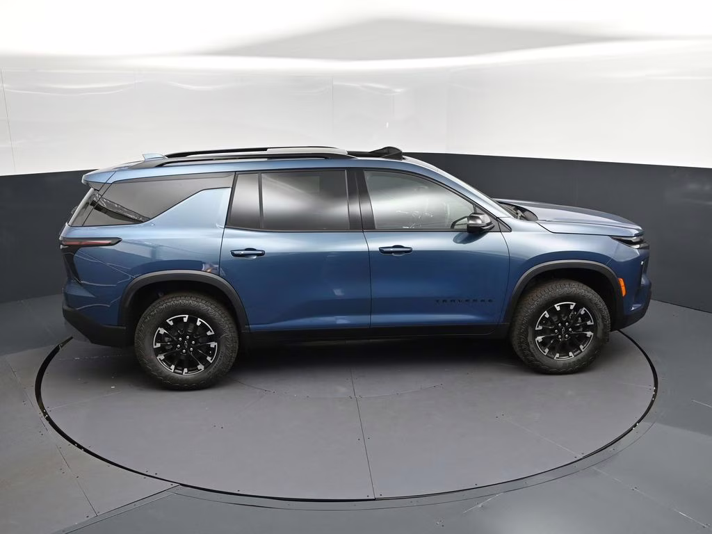 2026 Lakeshore Blue Chevrolet Traverse Z71 AWD SUV