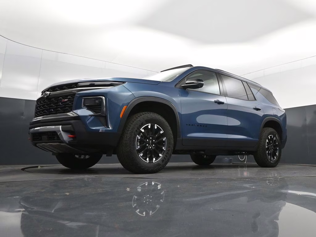 2026 Lakeshore Blue Chevrolet Traverse Z71 AWD SUV