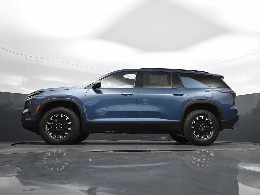 2026 Lakeshore Blue Chevrolet Traverse Z71 AWD SUV