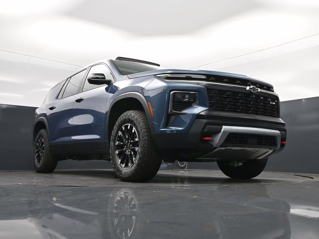 2026 Lakeshore Blue Chevrolet Traverse Z71 AWD SUV