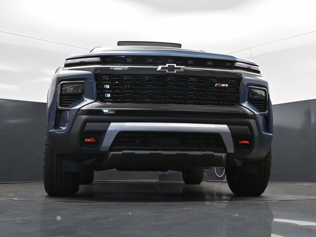 2026 Lakeshore Blue Chevrolet Traverse Z71 AWD SUV