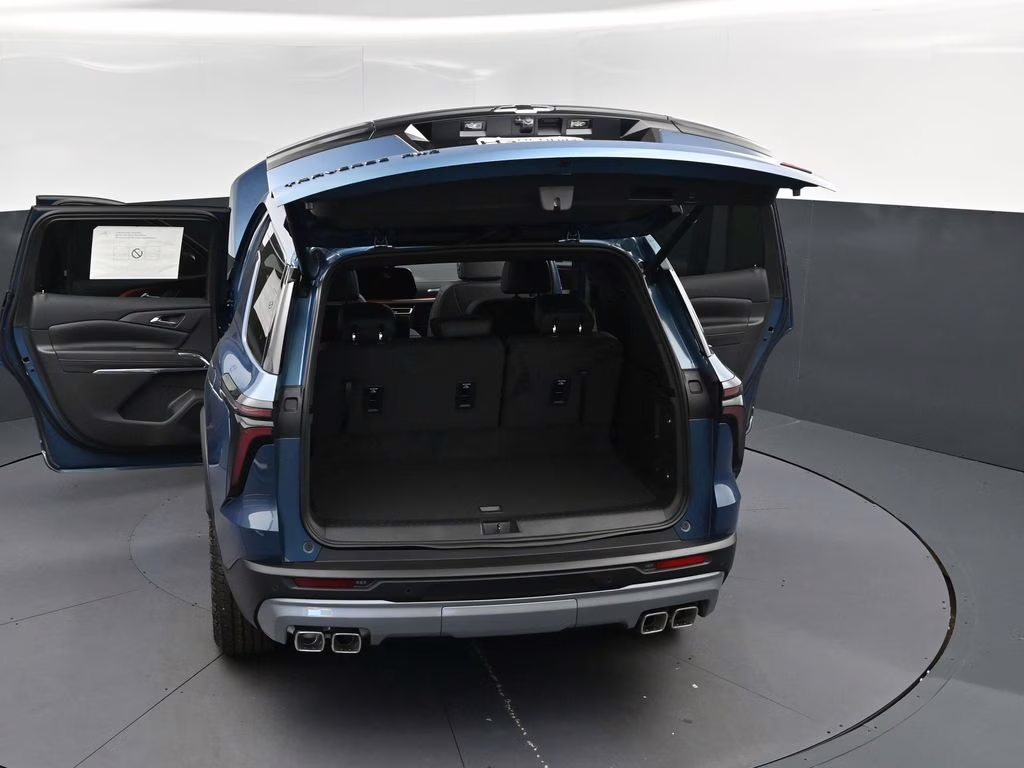 2026 Lakeshore Blue Chevrolet Traverse Z71 AWD SUV