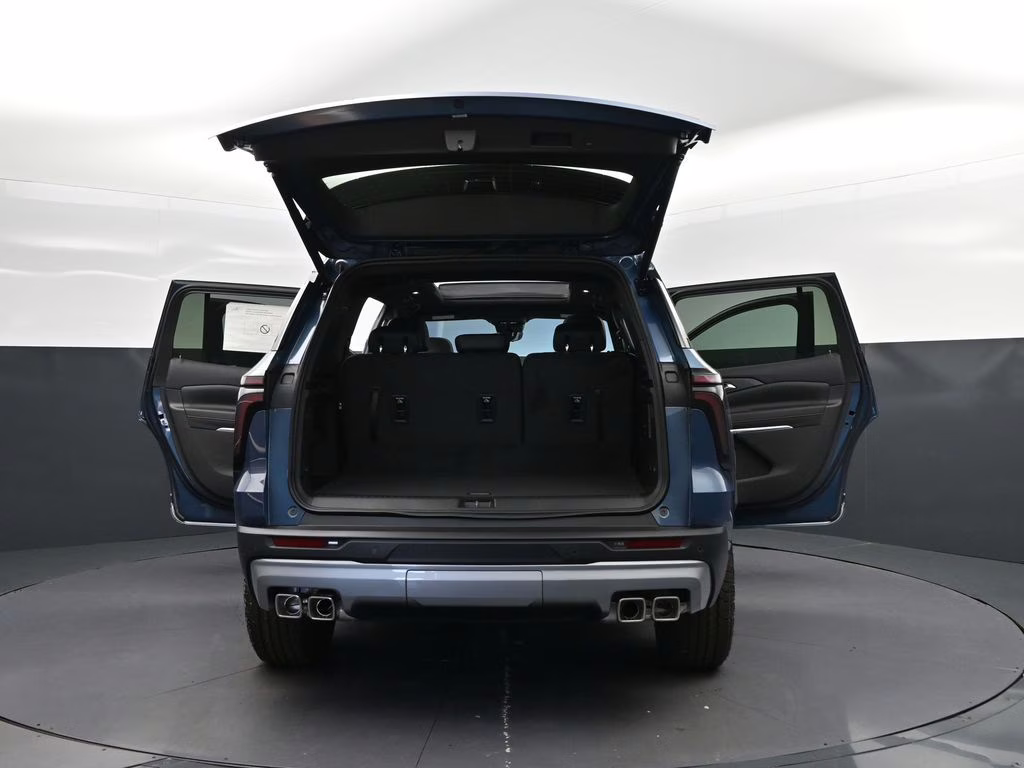 2026 Lakeshore Blue Chevrolet Traverse Z71 AWD SUV