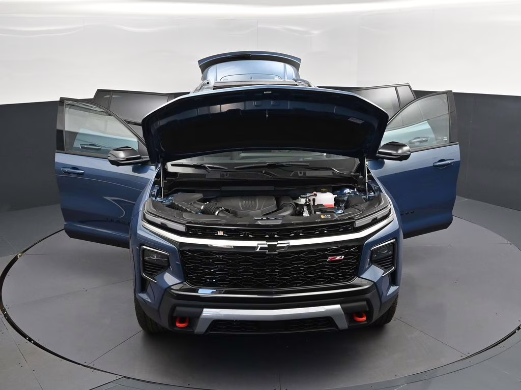 2026 Lakeshore Blue Chevrolet Traverse Z71 AWD SUV