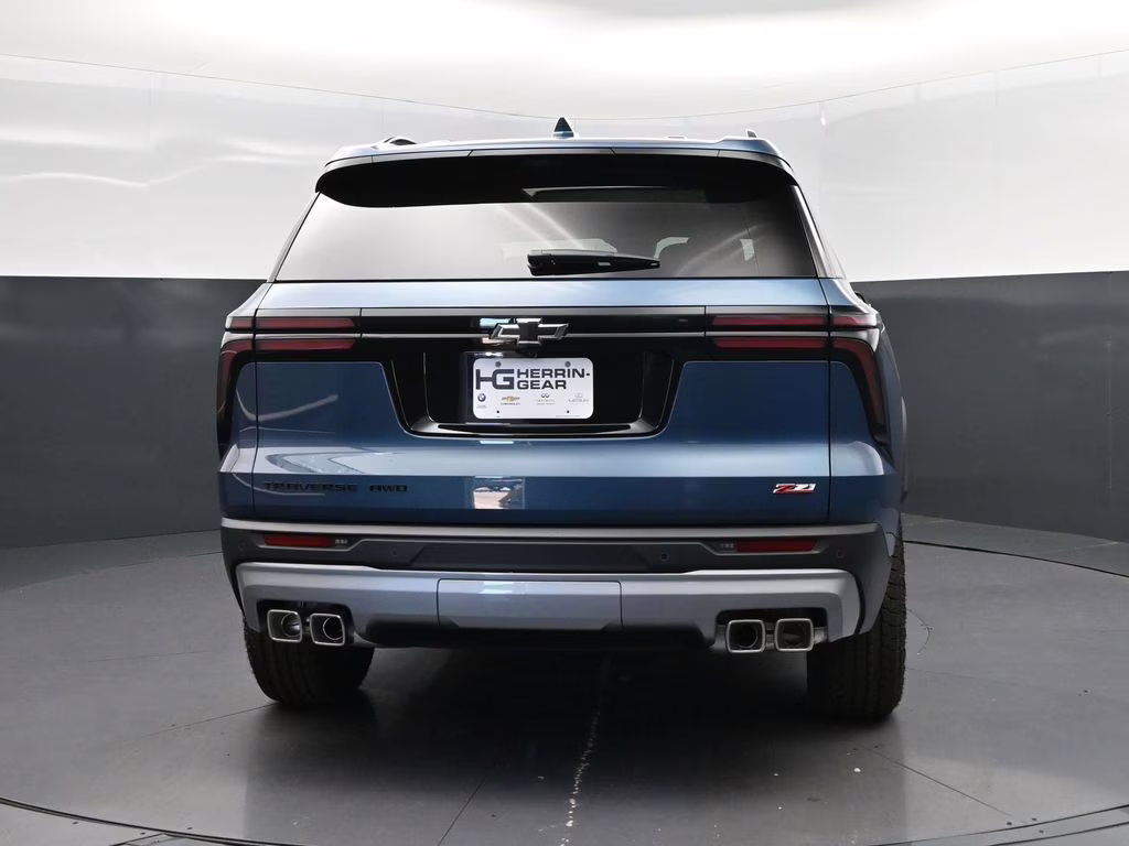 2026 Lakeshore Blue Chevrolet Traverse Z71 AWD SUV