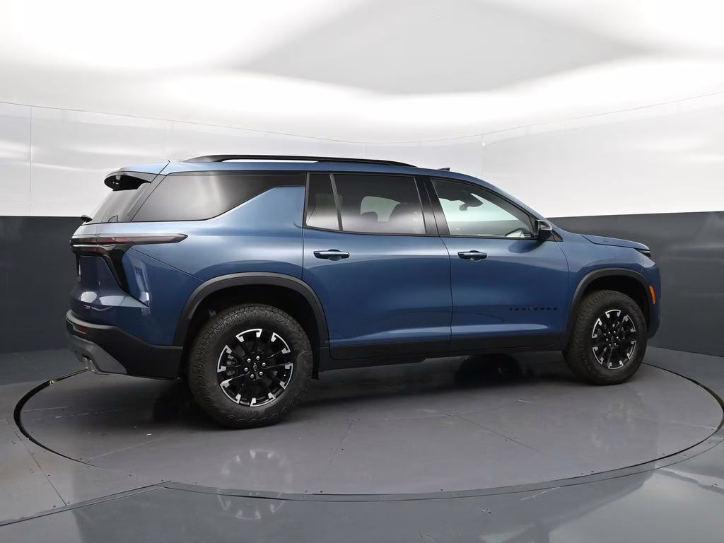 2026 Lakeshore Blue Chevrolet Traverse Z71 AWD SUV
