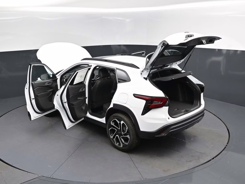 2026 Summit White Chevrolet Trax 2RS FWD SUV