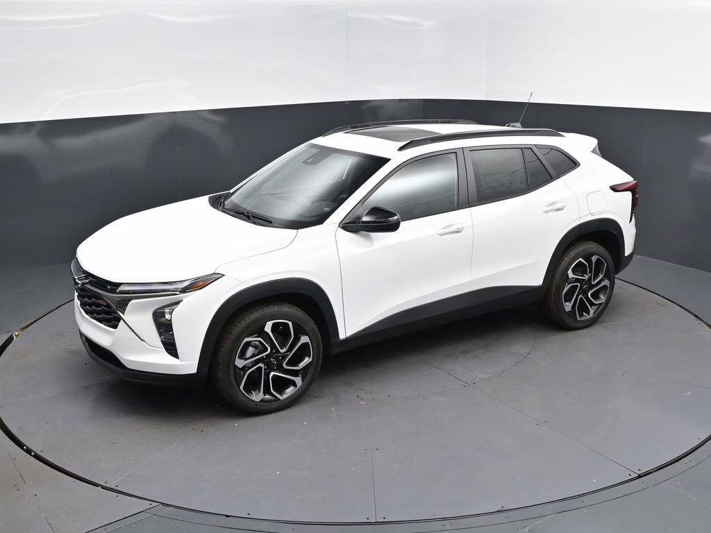 2026 Summit White Chevrolet Trax 2RS FWD SUV