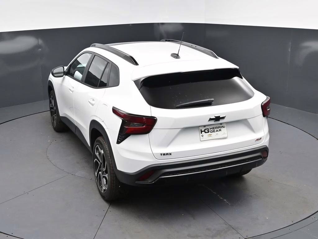 2026 Summit White Chevrolet Trax 2RS FWD SUV