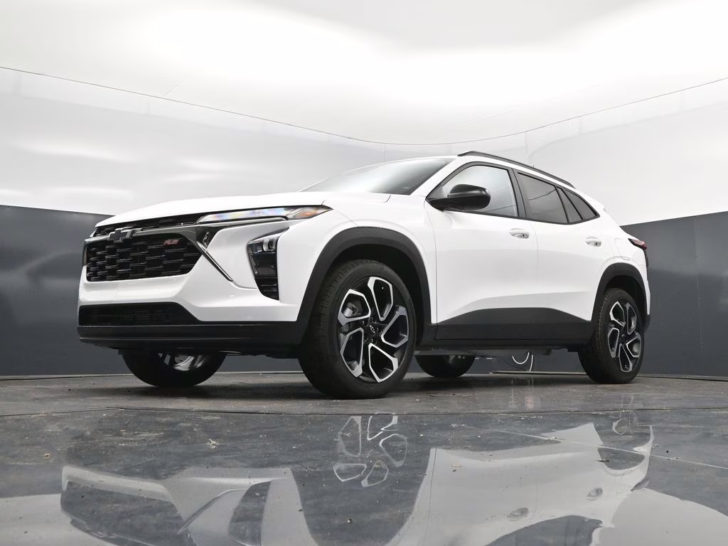 2026 Summit White Chevrolet Trax 2RS FWD SUV