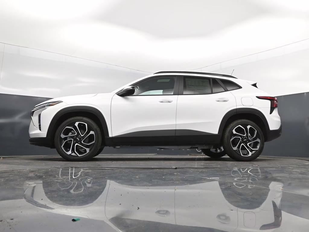 2026 Summit White Chevrolet Trax 2RS FWD SUV
