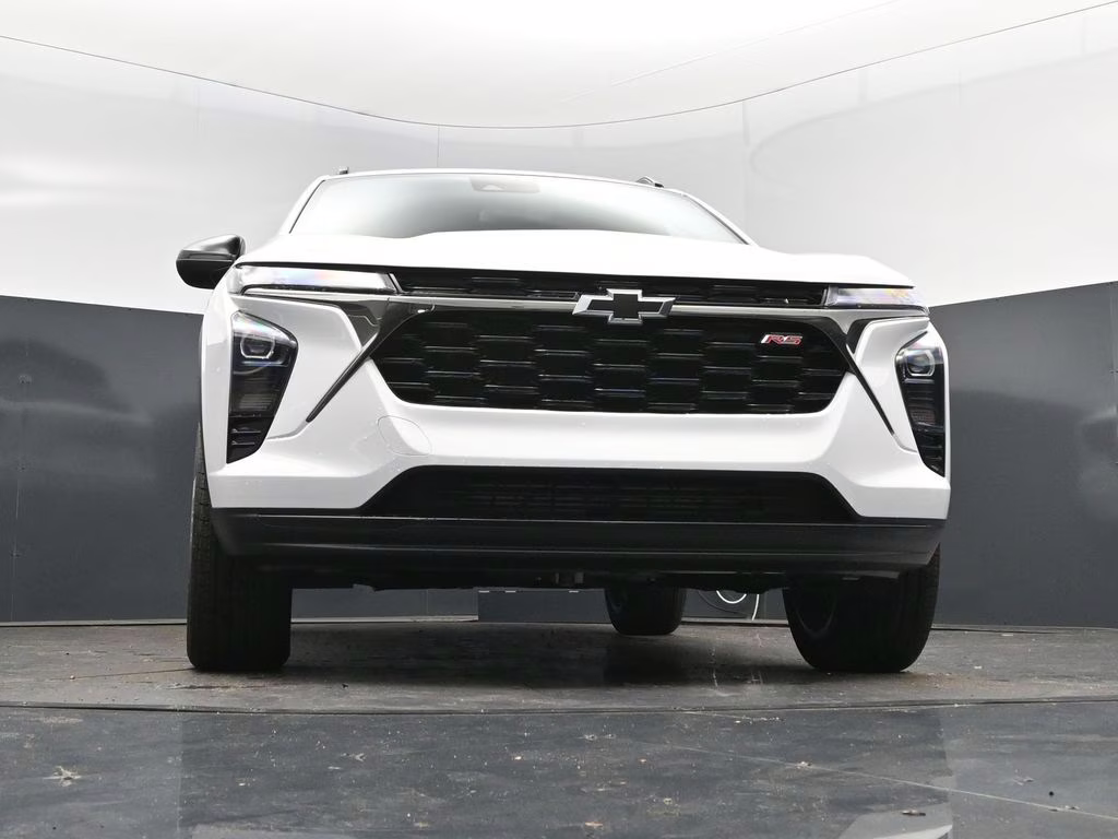 2026 Summit White Chevrolet Trax 2RS FWD SUV