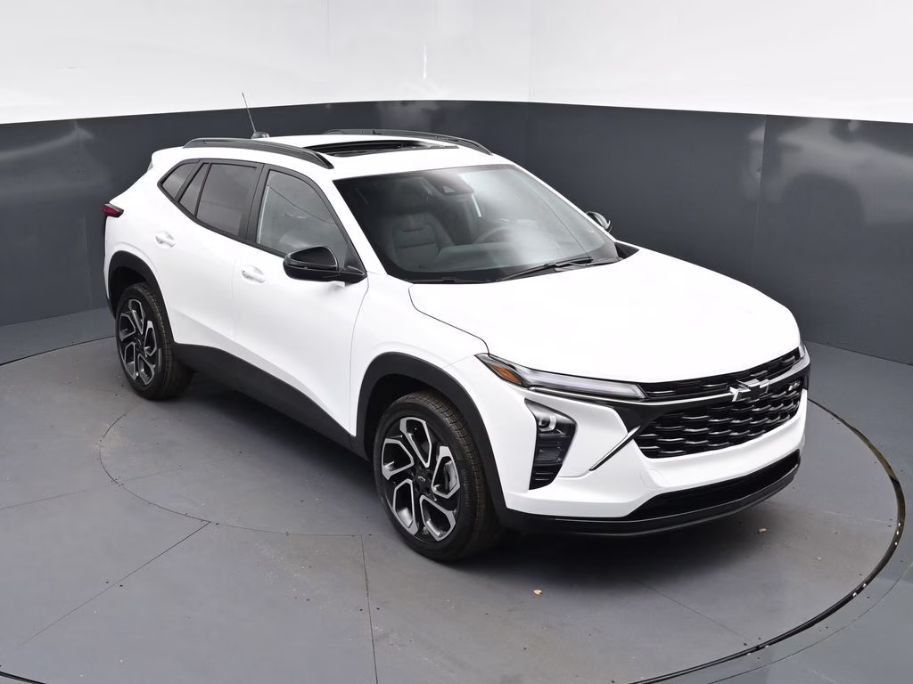 2026 Summit White Chevrolet Trax 2RS FWD SUV