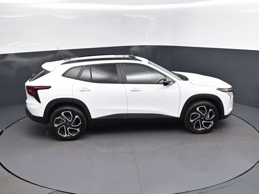 2026 Summit White Chevrolet Trax 2RS FWD SUV