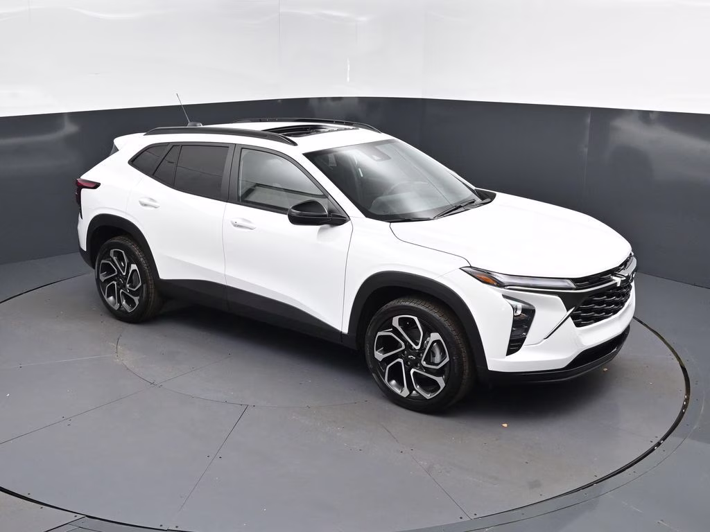 2026 Summit White Chevrolet Trax 2RS FWD SUV
