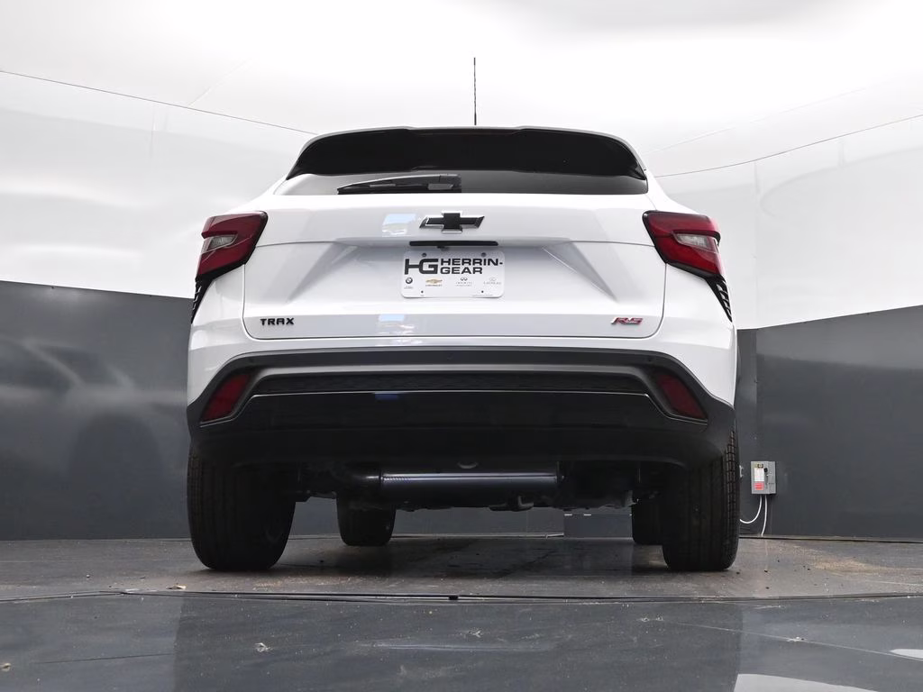 2026 Summit White Chevrolet Trax 2RS FWD SUV