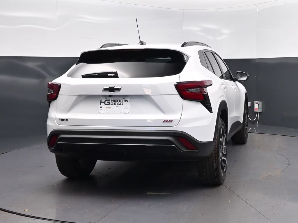2026 Summit White Chevrolet Trax 2RS FWD SUV