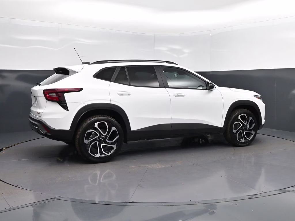 2026 Summit White Chevrolet Trax 2RS FWD SUV