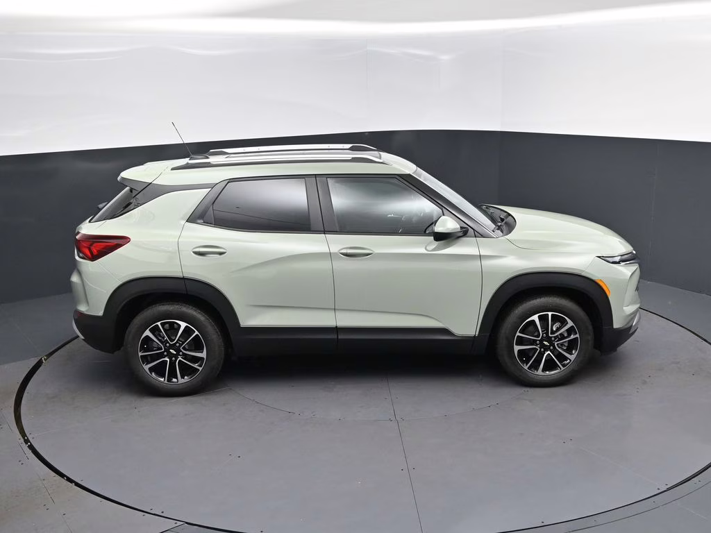 2026 Green Chevrolet Trailblazer LT FWD SUV