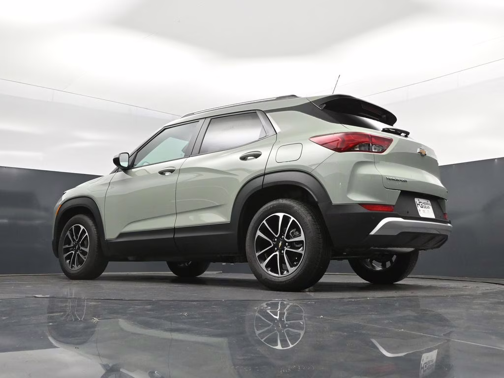 2026 Green Chevrolet Trailblazer LT FWD SUV