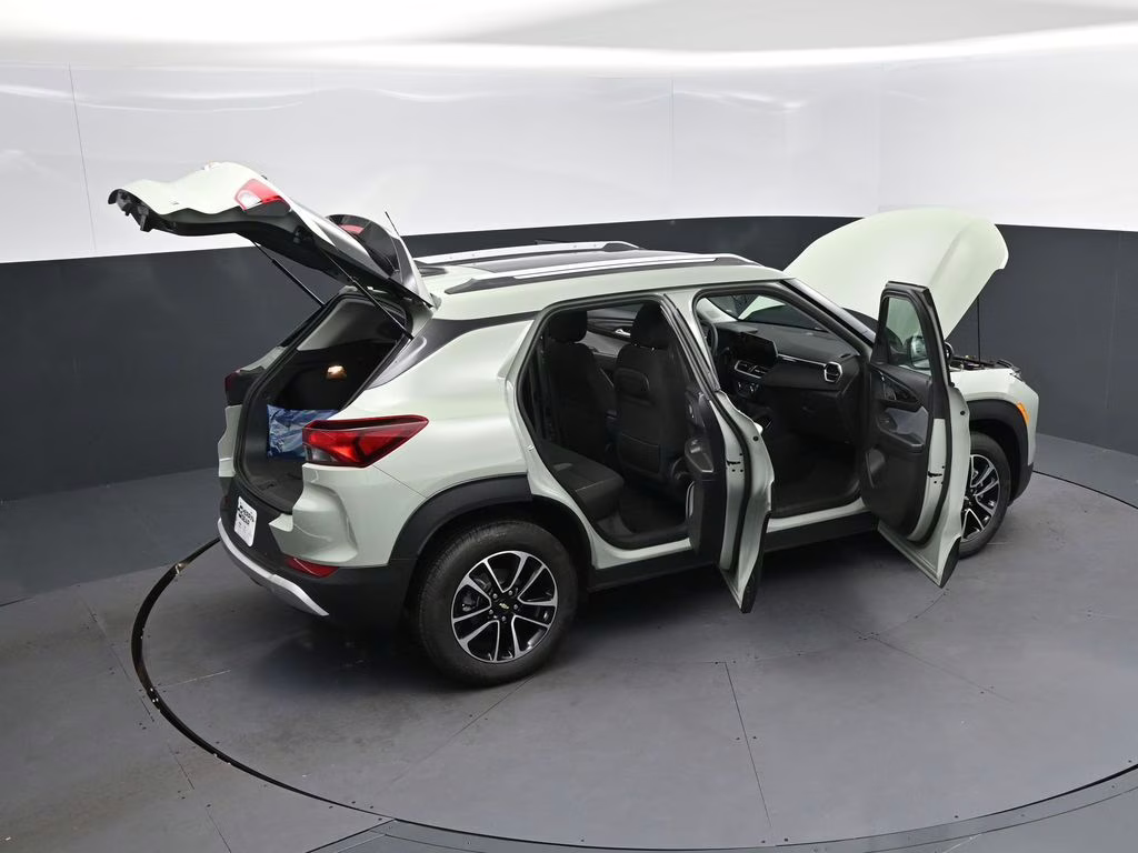 2026 Green Chevrolet Trailblazer LT FWD SUV