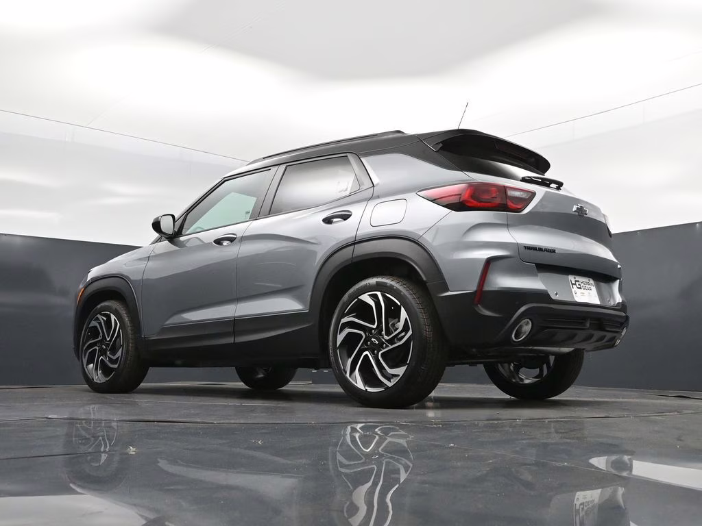 2026 Sterling Chevrolet Trailblazer RS FWD SUV