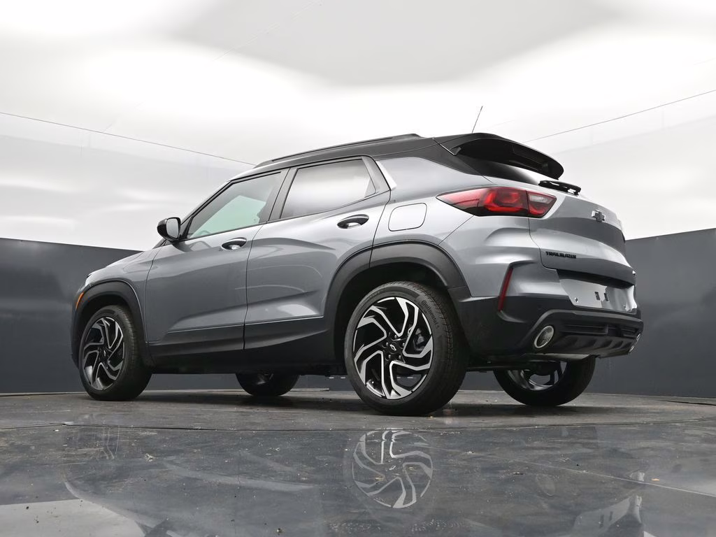 2026 Sterling Chevrolet Trailblazer RS FWD SUV