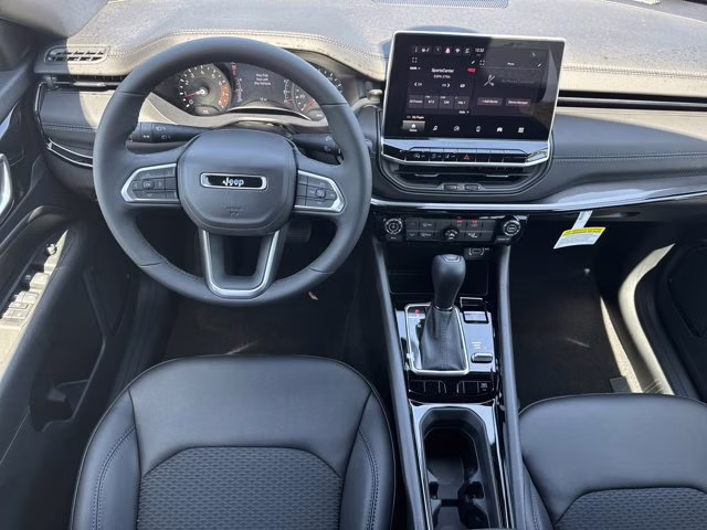 2026 Bright White Clearcoat Jeep Compass Latitude Altitude 4X4 SUV