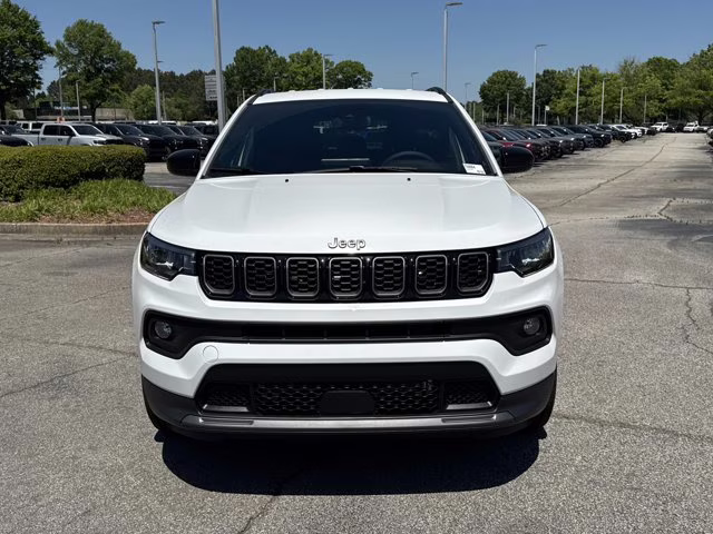 2026 Bright White Clearcoat Jeep Compass Latitude Altitude 4X4 SUV