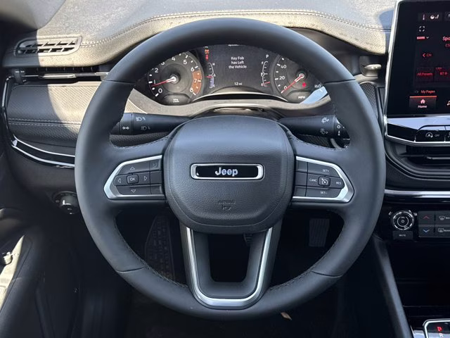 2026 Bright White Clearcoat Jeep Compass Latitude Altitude 4X4 SUV