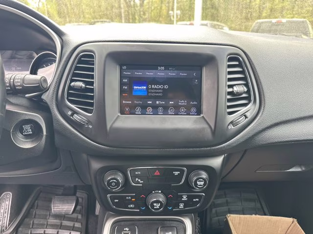 2018 Blue Jeep Compass Latitude FWD SUV