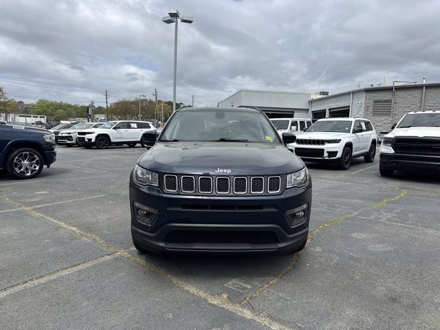 2018 Blue Jeep Compass Latitude FWD SUV