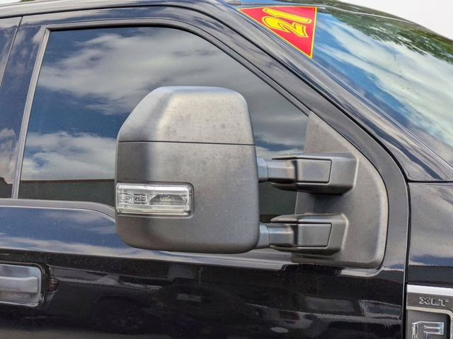 2021 Black Metallic Ford Super Duty F-250 SRW XLT 4X4 Truck