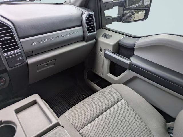 2021 Black Metallic Ford Super Duty F-250 SRW XLT 4X4 Truck