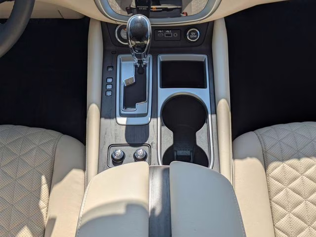 2020 Pearl White Tricoat Nissan Murano Platinum AWD SUV