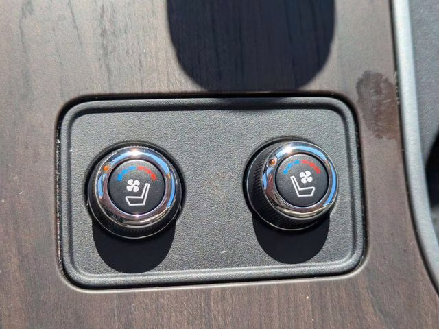 2020 Pearl White Tricoat Nissan Murano Platinum AWD SUV