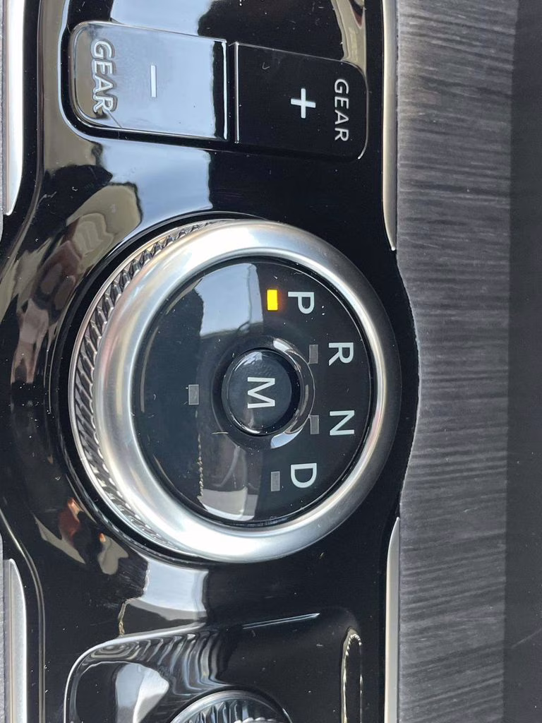 2026 Glacier Gray Metallic Tri-Coat Ford Expedition Max Platinum 4X4 SUV