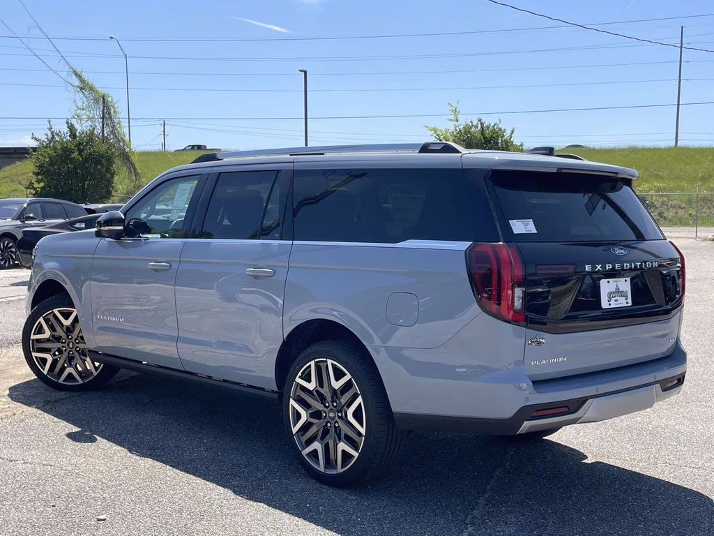 2026 Glacier Gray Metallic Tri-Coat Ford Expedition Max Platinum 4X4 SUV