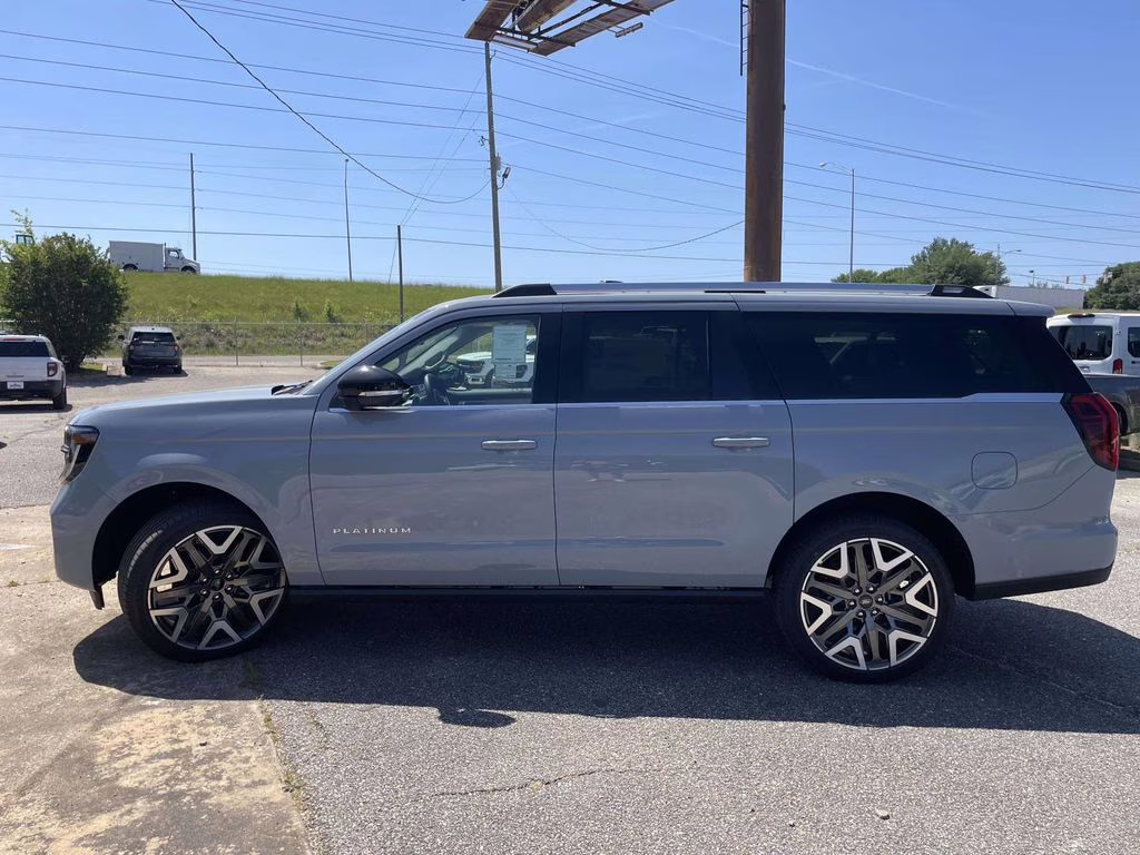 2026 Glacier Gray Metallic Tri-Coat Ford Expedition Max Platinum 4X4 SUV