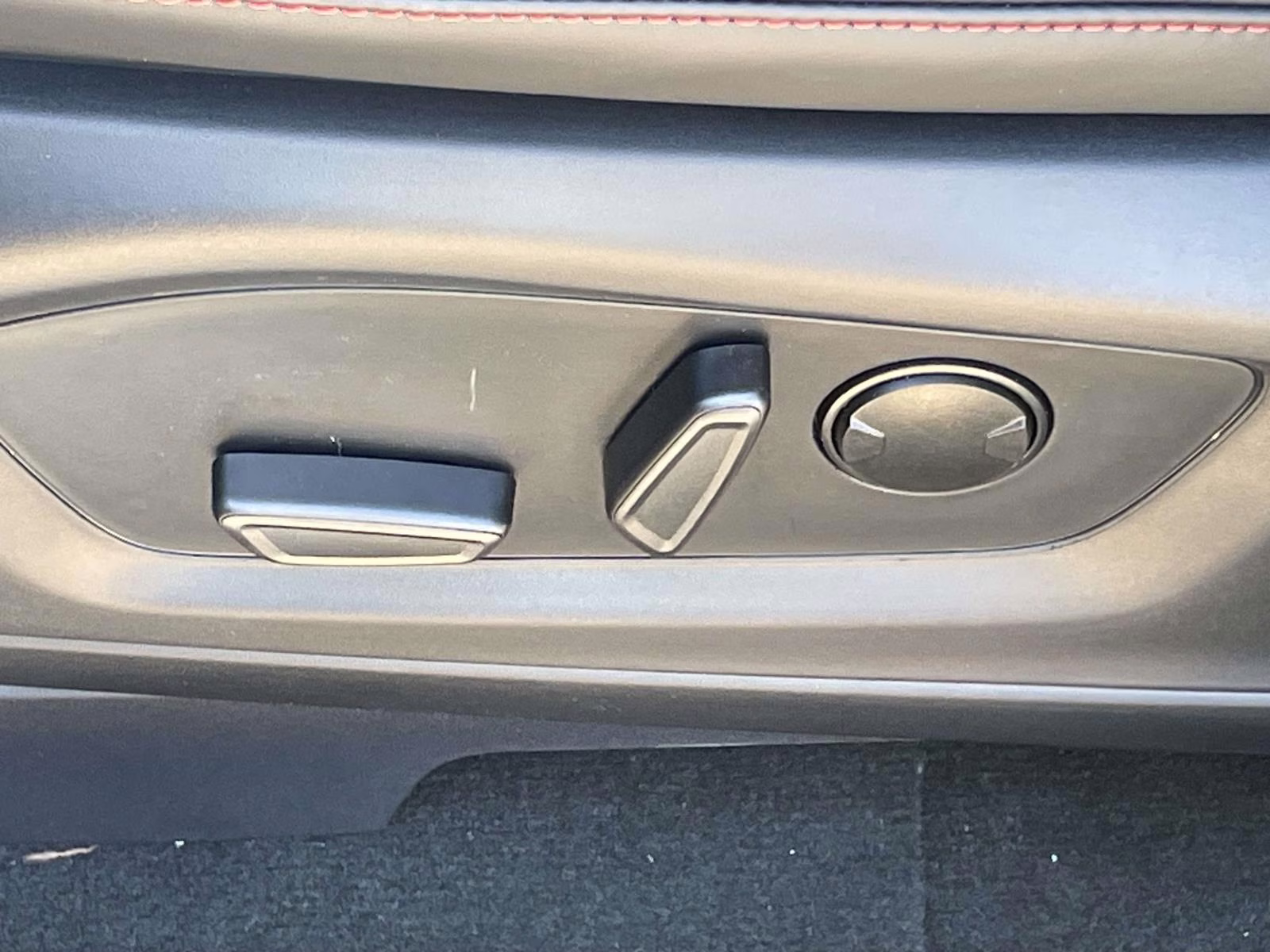 2026 Agate Black Metallic Ford Explorer ST-Line RWD SUV