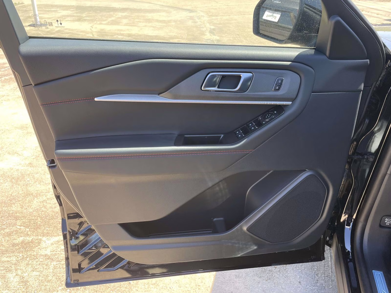 2026 Agate Black Metallic Ford Explorer ST-Line RWD SUV