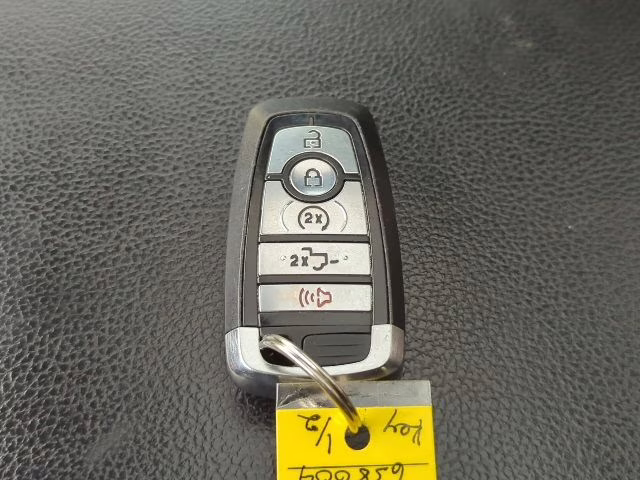 2017 Ingot Silver Metallic Ford Super Duty F-350 SRW Lariat 4X4 Truck