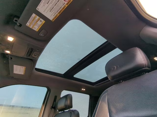 2017 Ingot Silver Metallic Ford Super Duty F-350 SRW Lariat 4X4 Truck