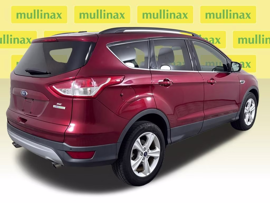 2016 Ruby Red Metallic Ford Escape SE FWD SUV