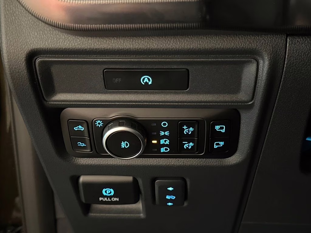 2025 Shelter Green Ford F-150 Raptor 4X4 Truck