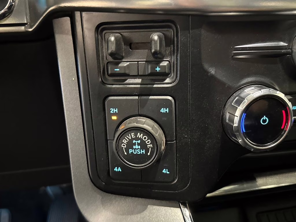 2023 Avalanche Ford F-150 Lariat 4X4 Truck