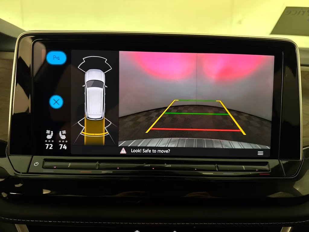 2026 Deep Black Pearl Volkswagen Atlas 2.0T SE w/Technology FWD SUV