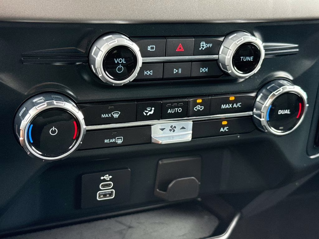 2025 Carbonized Gray Metallic Ford F-150 XLT w/ LIFTKIT 4X4 Truck