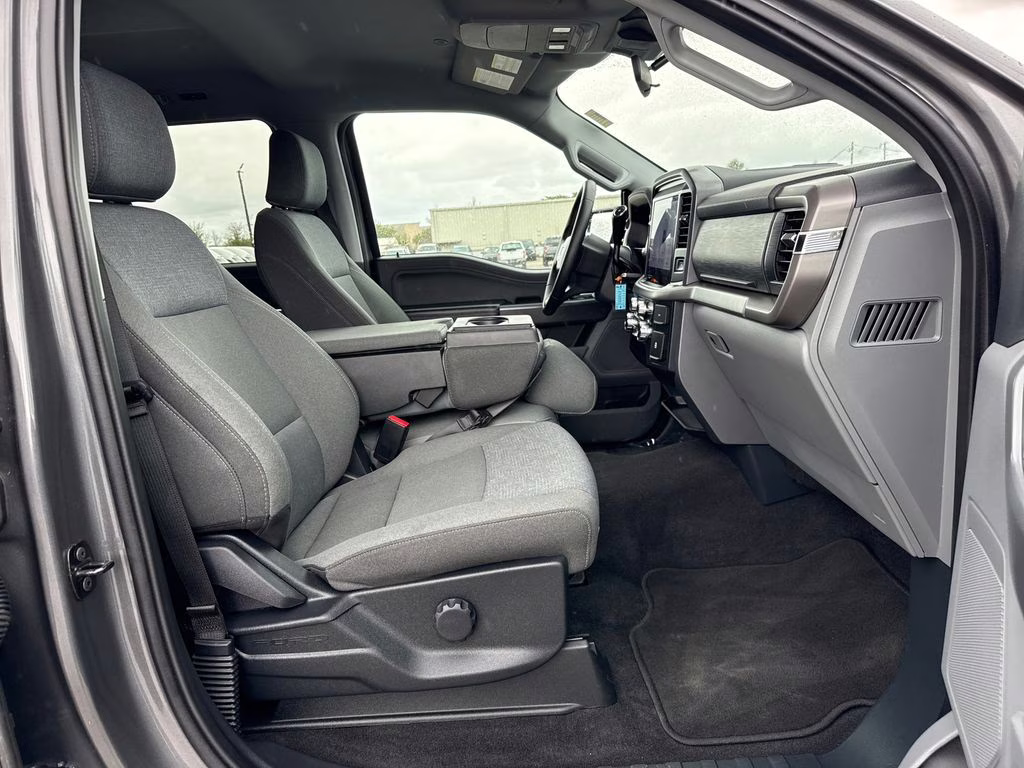 2025 Carbonized Gray Metallic Ford F-150 XLT w/ LIFTKIT 4X4 Truck