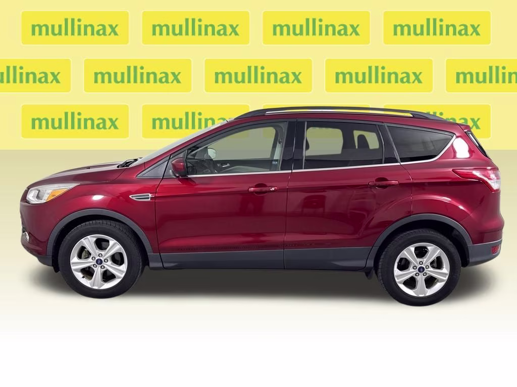 2016 Ruby Red Metallic Ford Escape SE FWD SUV